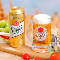 Két 24 lon bia vàng Steiger