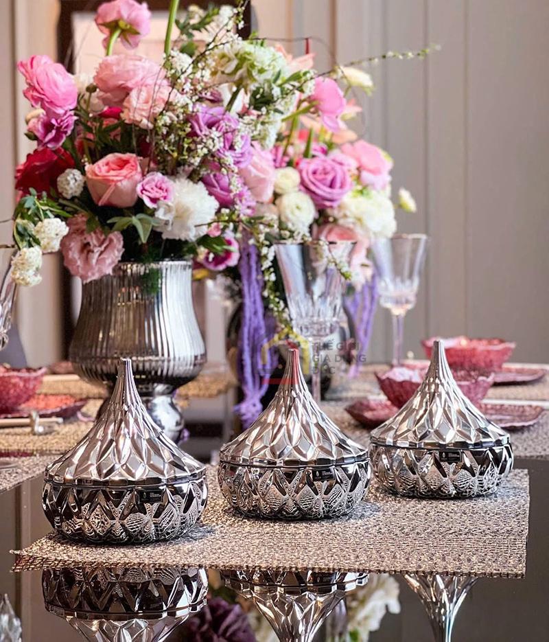 set-3-tho-mut-irris-hershey-kiss-phu-bac (2) Set 3 thố mứt Irris Hershey Kiss phủ bạc