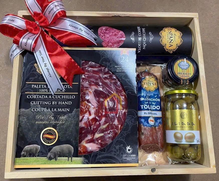 set-qua-tet-cao-cap-5-mon-lon-den-cat-lat (2) Set quà tết cao cấp 5 món (lợn đen cắt lát)