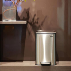 Thùng rác đạp chân Letek Pedal