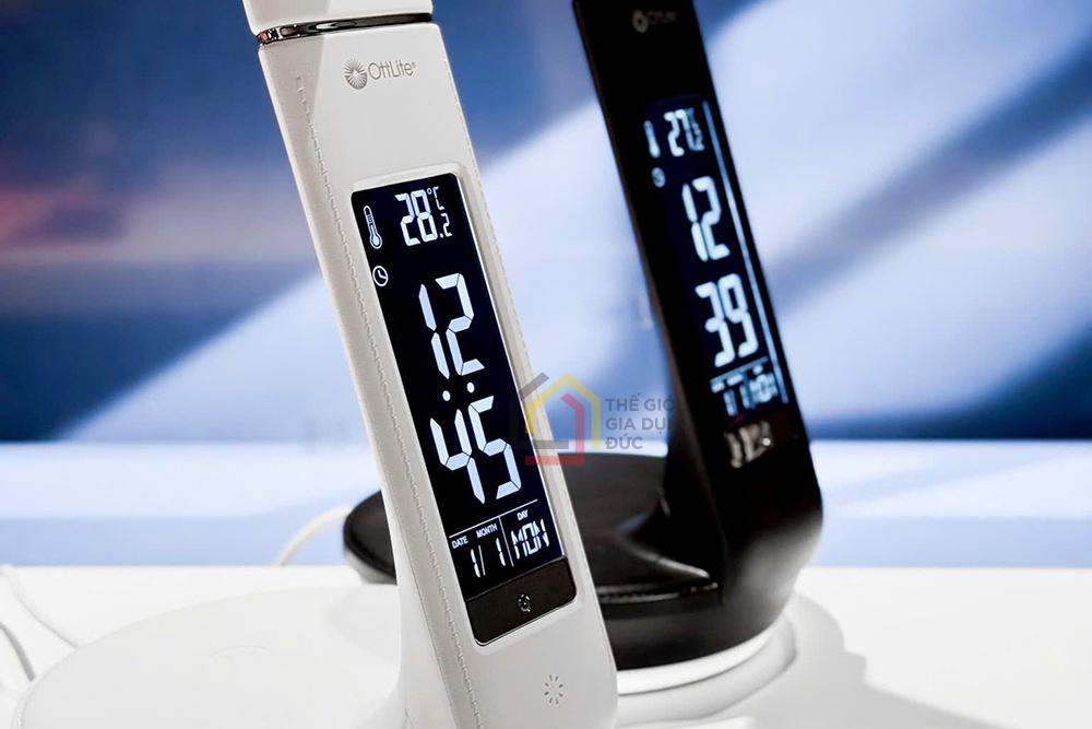 Đèn học chống cận Ottlite U8Q