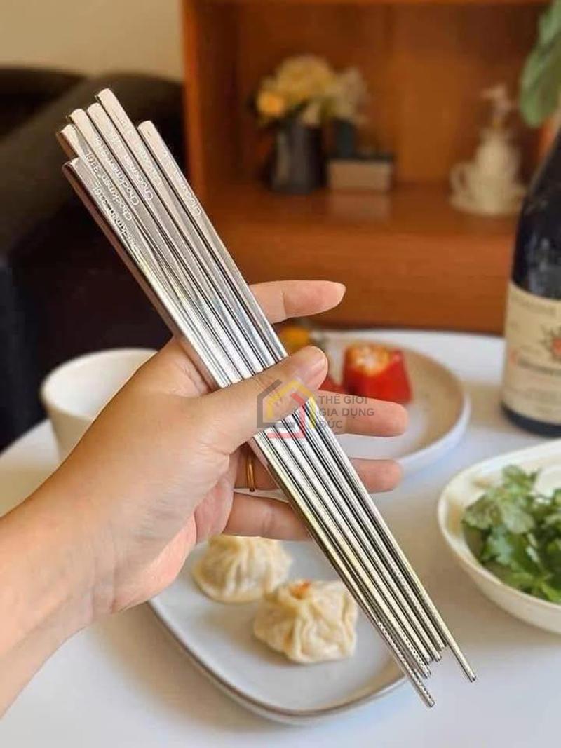 hop-5-doi-dua-van-dau-dua-chockmen-ckm-jycs5p (5) Hộp 5 đôi đũa vân đầu đũa Chockmen CKM JYCS5P