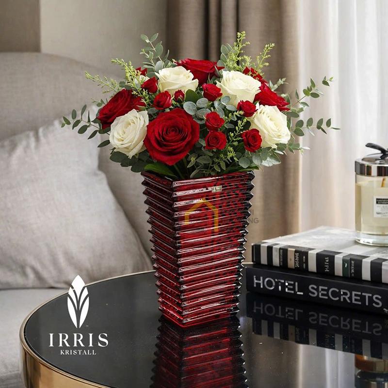 lo-hoa-thuy-tinh-thap-kim-cuong-irris-28cm (1) Lọ hoa thủy tinh tháp kim cương Irris 28cm