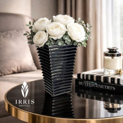 Lọ hoa thủy tinh tháp kim cương Irris 28cm