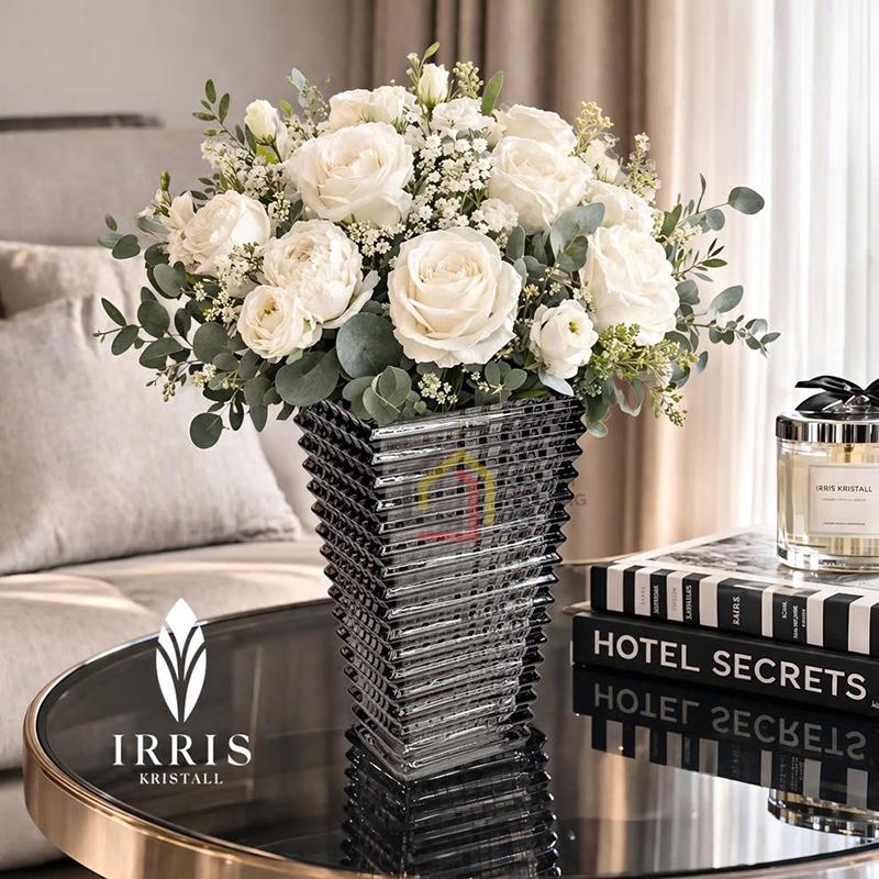 lo-hoa-thuy-tinh-thap-kim-cuong-irris-28cm (5) Lọ hoa thủy tinh tháp kim cương Irris 28cm