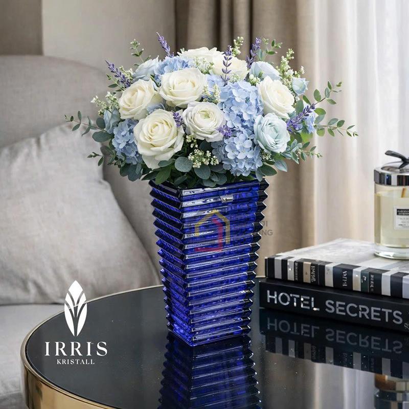 lo-hoa-thuy-tinh-thap-kim-cuong-irris-28cm (9) Lọ hoa thủy tinh tháp kim cương Irris 28cm
