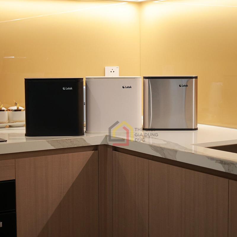 thung-rac-treo-tu-de-ban-letek-lc05 (3) Thùng rác treo tủ & để bàn Letek LC05 5L