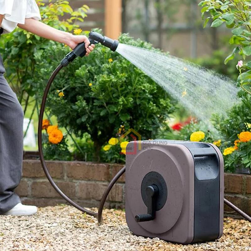 bo-voi-thu-rut-tuoi-vuon-boxy-next-takagi-rc1330br-day-dai-30m (2) Bộ vòi thu rút tưới vườn Boxy Next Takagi RC1330BR (dây dài 30m)