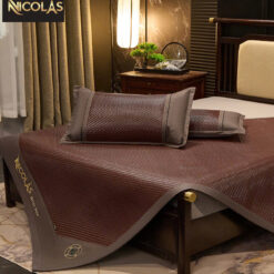 Chiếu mây ngải cứu Nicolas