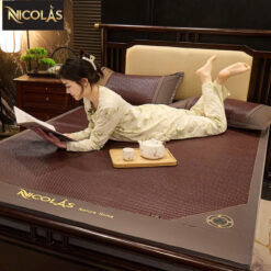 Chiếu mây ngải cứu Nicolas