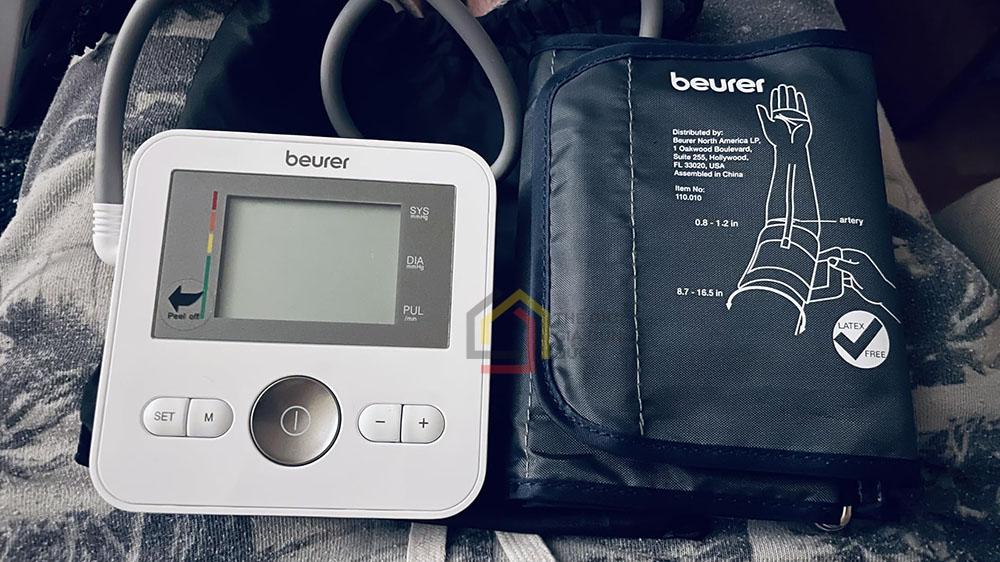 Máy đo huyết áp bắp tay Beurer BM27