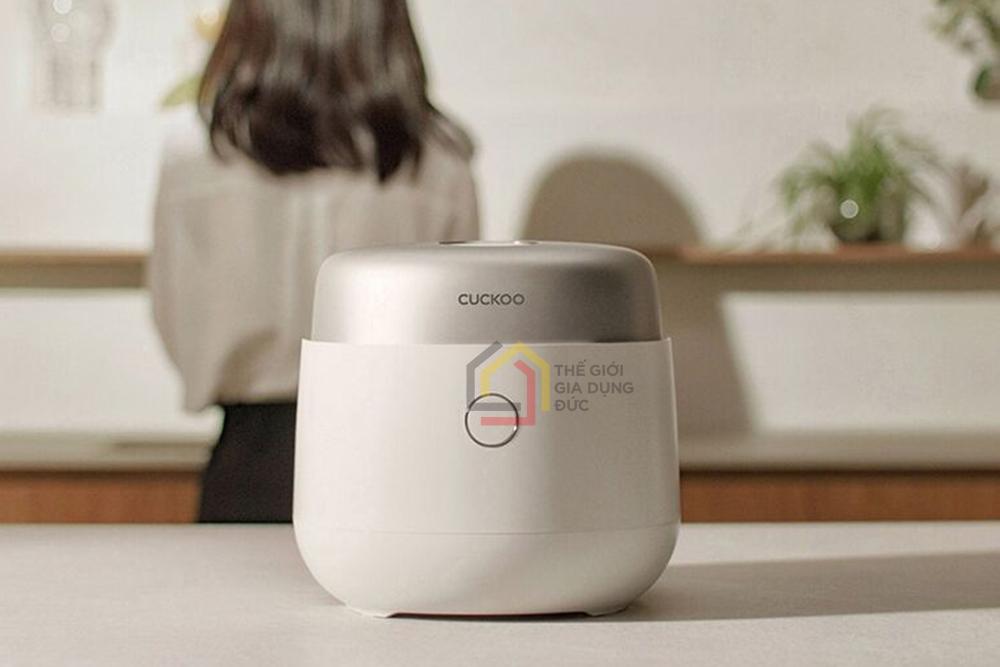 Nồi cơm điện cao tần Cuckoo CRP-NHTR0610 1,08L