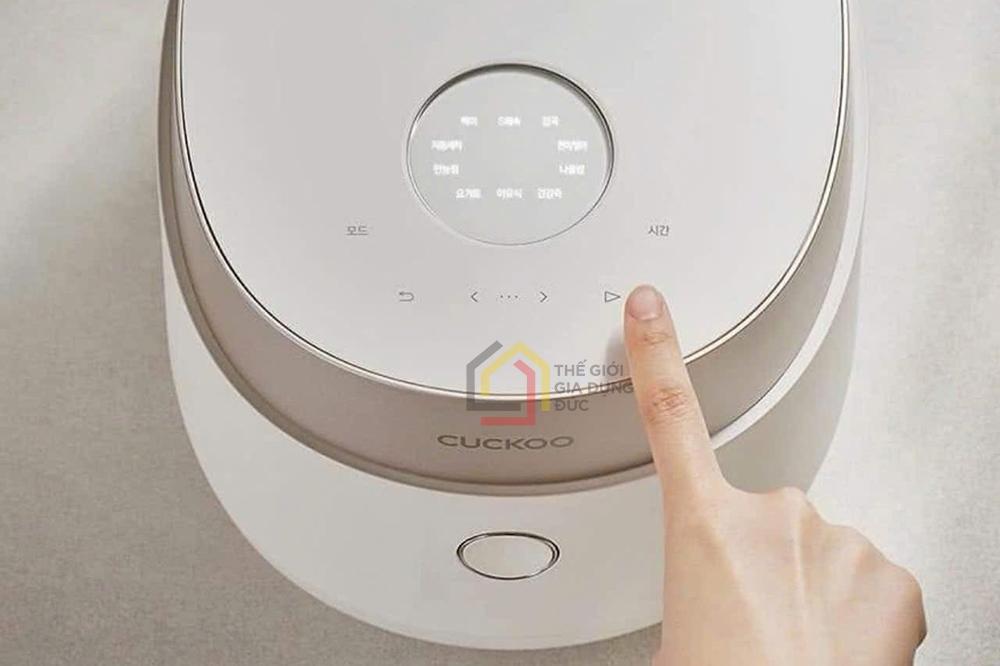 Nồi cơm điện Cuckoo CR-0685GW 1,08L