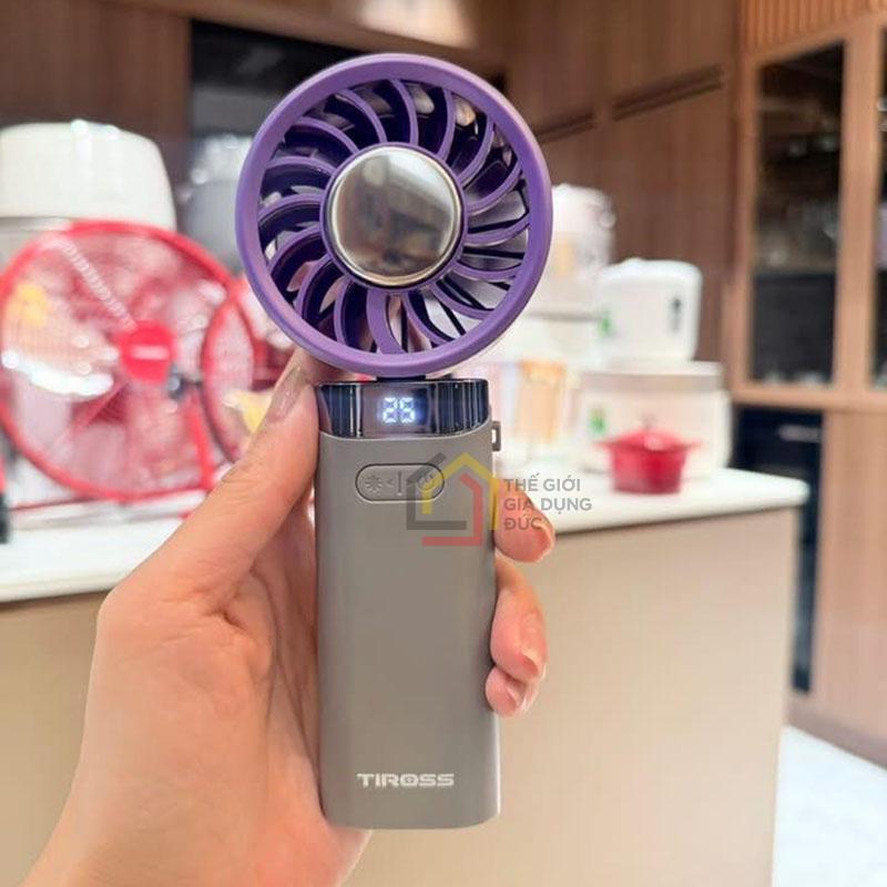 quat-tich-dien-cam-tay-tiross-ts3434 (4) Quạt tích điện cầm tay Tiross TS3434