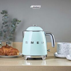 Ấm siêu tốc Smeg KLF05RPGEU 0,8L màu xanh mint