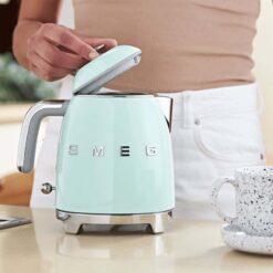 Ấm siêu tốc Smeg KLF05RPGEU 0,8L màu xanh mint
