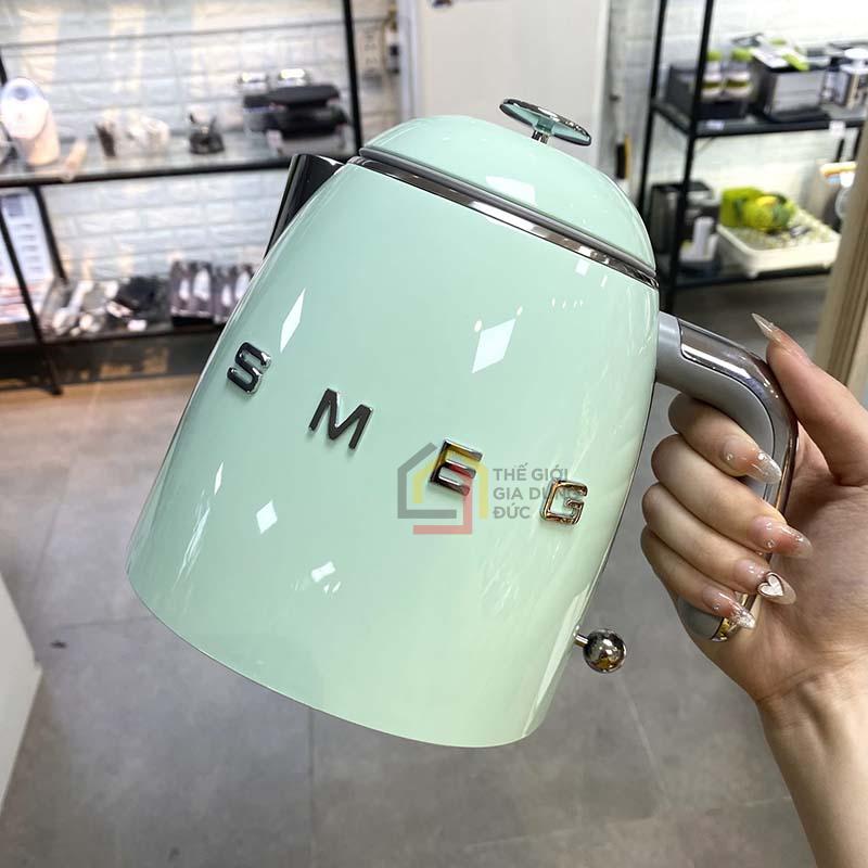 am-sieu-toc-smeg-klf05rpgeu-08l (8) Ấm siêu tốc Smeg KLF05RPGEU 0,8L màu xanh mint