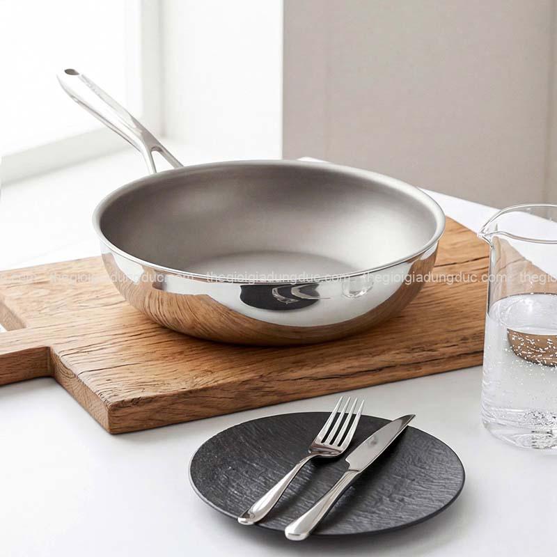 chao-xao-inox-khong-dinh-vi-diem-oyatton (7) Chảo xào inox không dính vi điểm OYATTON