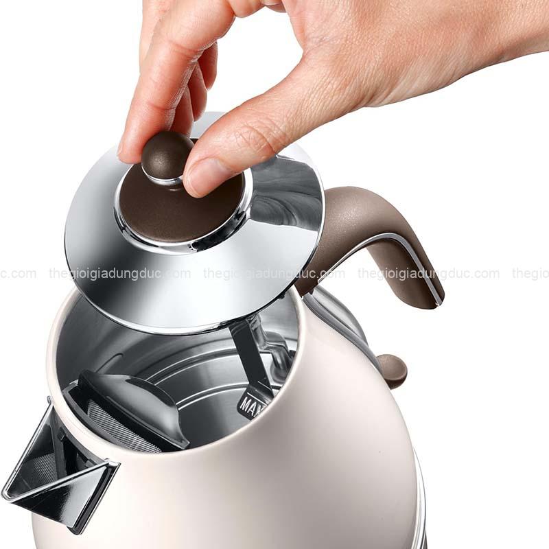 am-sieu-toc-delonghi-icona-vintage-kbov-2001-az (5) Ấm siêu tốc Delonghi Icona Vintage KBOV 2001.AZ