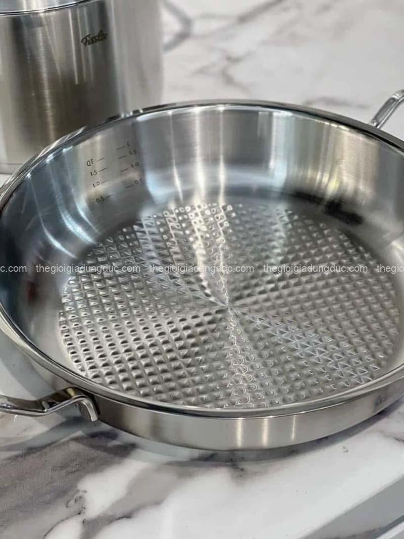 Bộ nồi Fissler Profi 6 món vung thép (4 nồi, 1 quánh, 1 chảo 2 quai 24/28cm)
