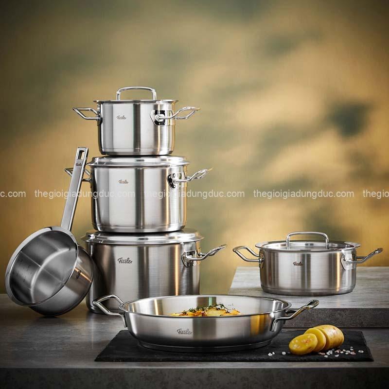 bo-noi-fissler-profi-6-mon-vung-thep-4-noi-1-quanh-1-chao-2-quai-24-28cm (3) Bộ nồi Fissler Profi 6 món vung thép (4 nồi, 1 quánh, 1 chảo 2 quai 24/28cm)