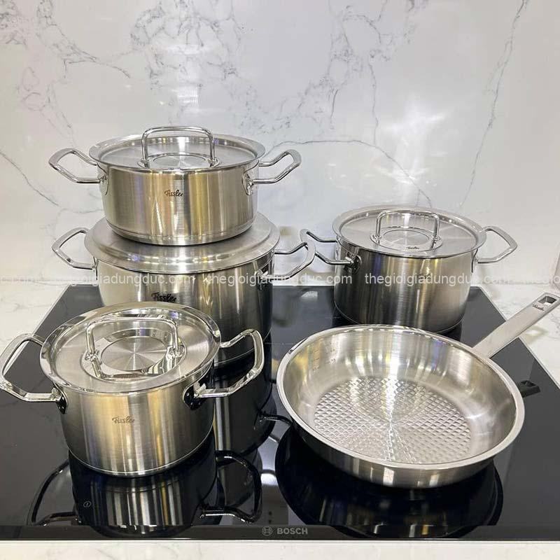 bo-noi-fissler-profi-set-5-mon-vung-thep-4-noi-1-chao-to-ong-24-28cm (7) Bộ nồi Fissler Profi set 5 món vung thép (4 nồi, 1 chảo tổ ong 24/28cm)