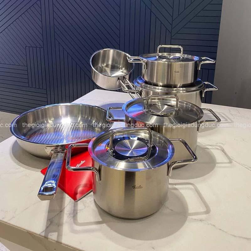 bo-noi-fissler-profi-set-6-mon-vung-thep-4-noi-1-quanh-1-chao-24-28cm (2) Bộ nồi Fissler Profi set 6 món vung thép (4 nồi, 1 quánh, 1 chảo 24/28cm)