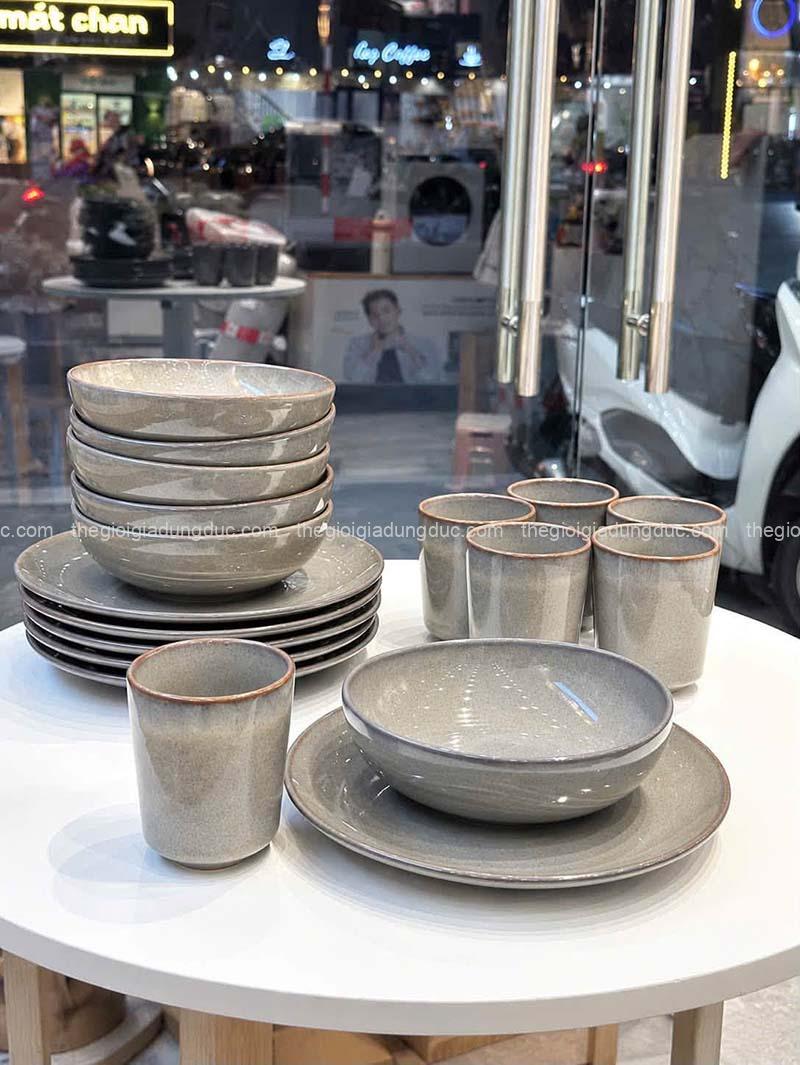 Bộ bát sứ 18 món Keltum