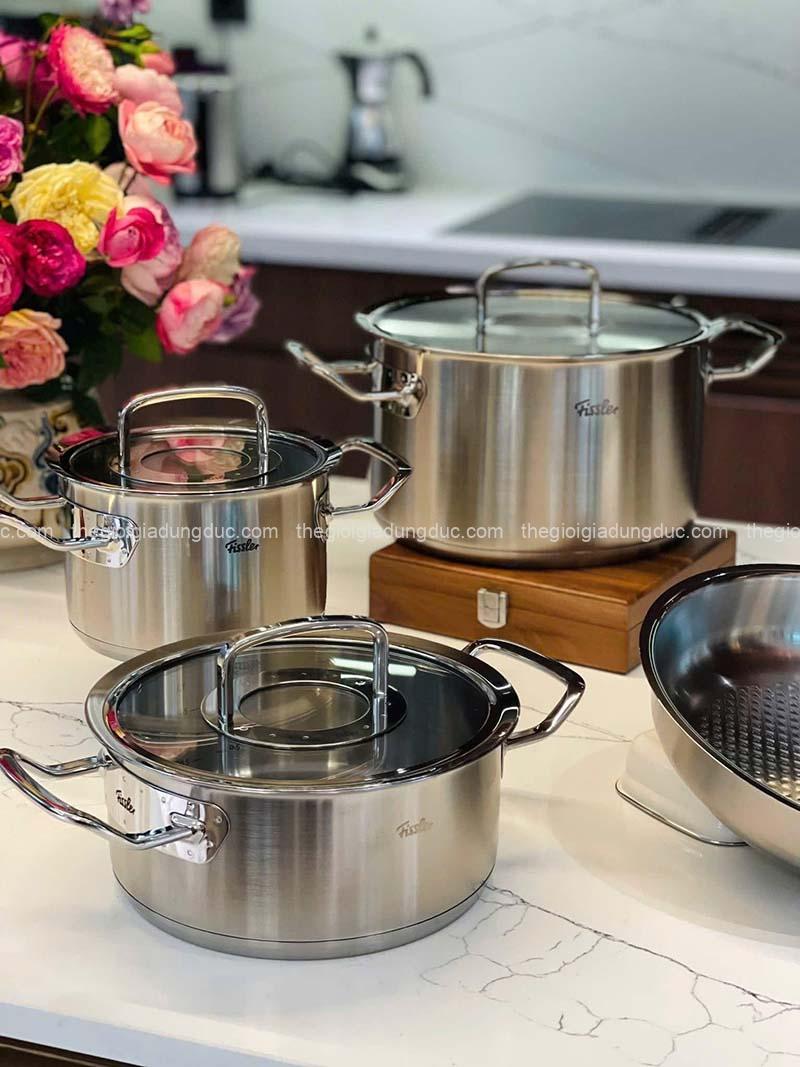 bo-noi-fissler-profi-set-6-mon-vung-kinh-4-noi-1-quanh-1-chao (8) Bộ nồi Fissler Profi set 6 món vung kính (4 nồi, 1 quánh, 1 chảo 24cm/28cm)