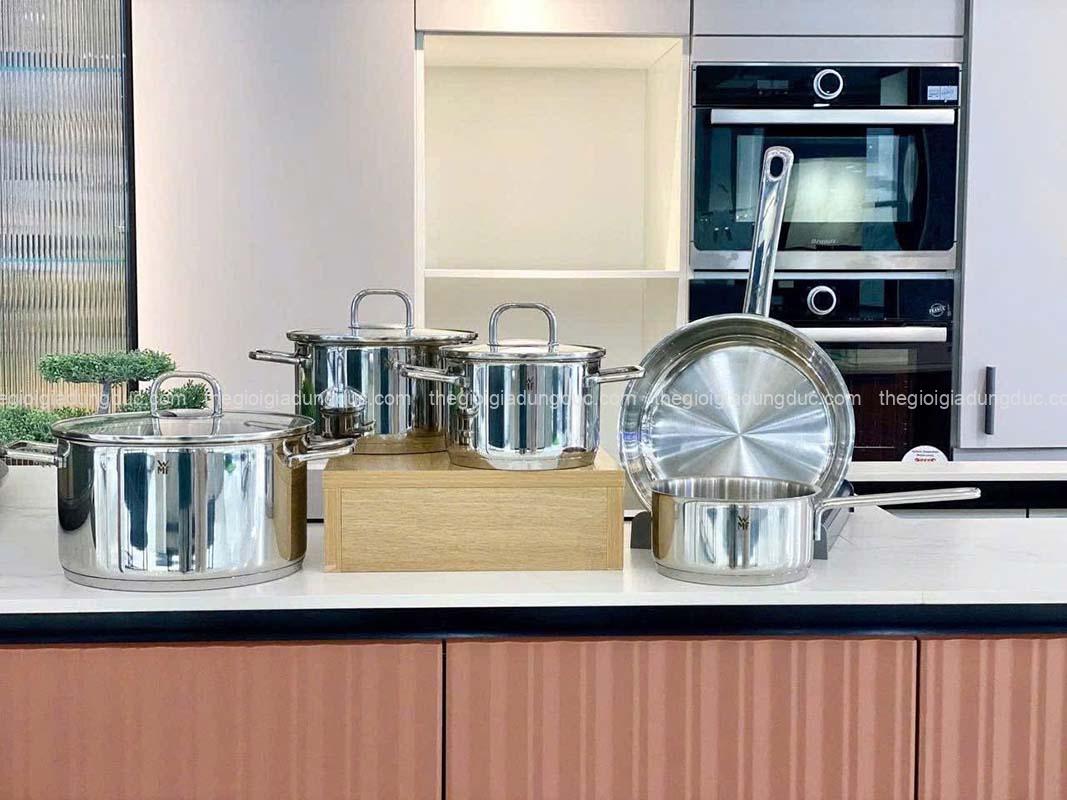 bo-noi-wmf-inspiration-5-mon-3-noi-1-quanh-1-chao (3) Bộ nồi Wmf Inspiration 5 món (3 nồi, 1 quánh, 1 chảo 24cm/28cm)
