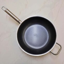 Chảo chống dính vân tổ ong WMF Profi Resist