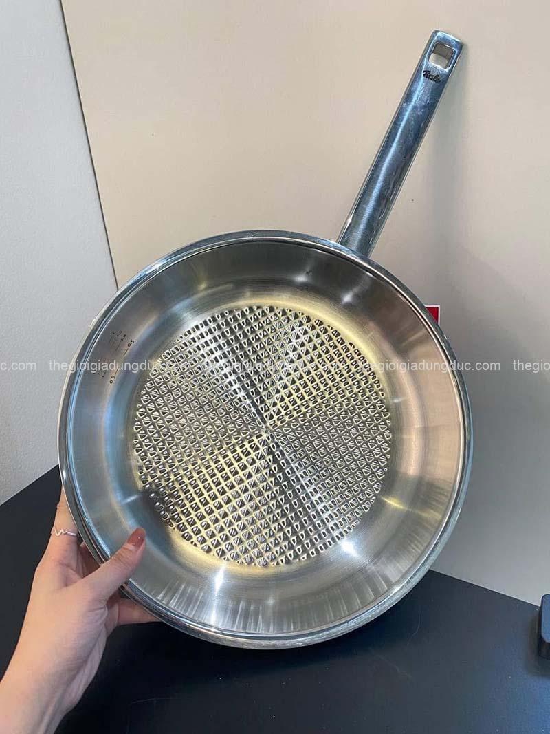 chao-fissler-profi-original-collection-long-to-ong (15) Chảo Fissler Profi Original Collection 24cm/28cm - Lòng tổ ong