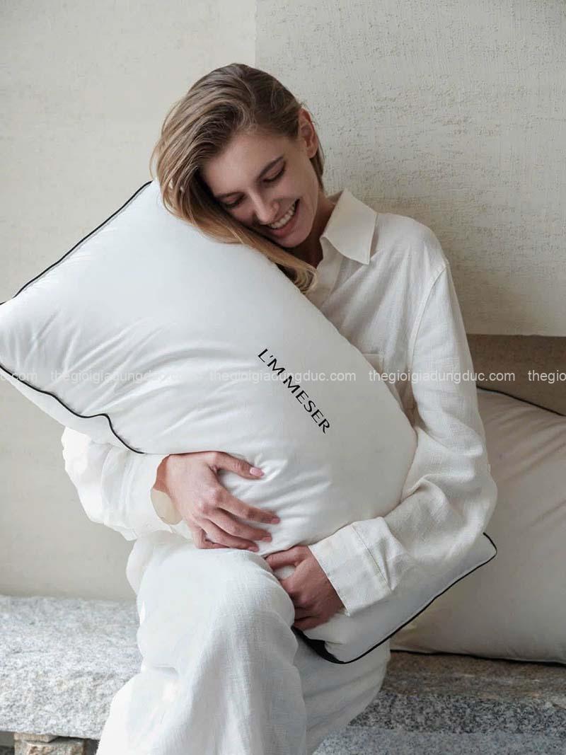 Ruột gối lông vũ LM MESER 48x74cm