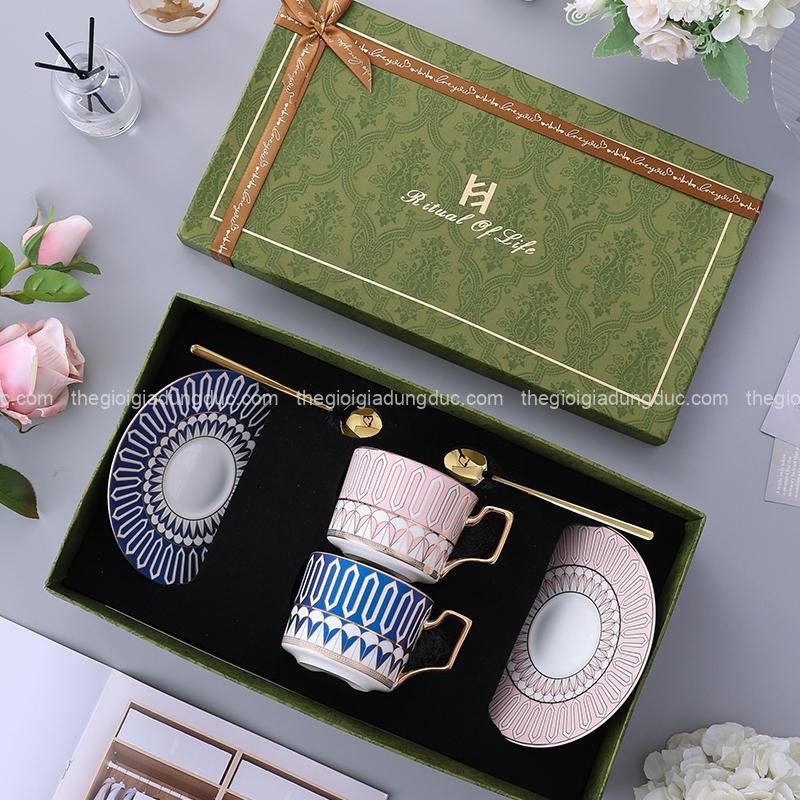 set-2-coc-tra-chieu-kem-thia-va-dia-lot (1) Set 2 cốc trà chiều kèm thìa và đĩa lót